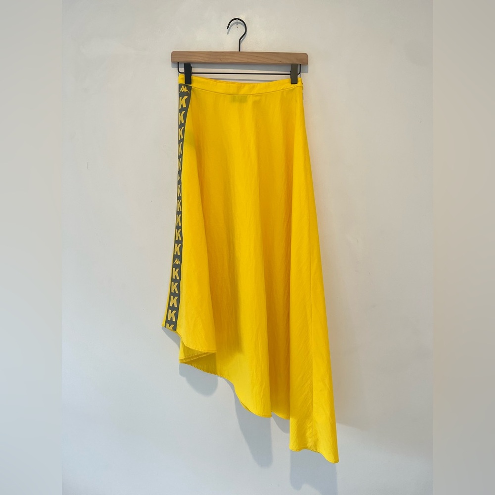 Kappa Kontroll asymmetric a line midi sport skirt yellow gray logo stripe small‎